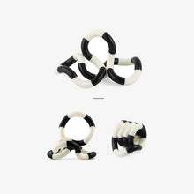 Carica l'immagine nel visualizzatore di Gallery, Twist Adult Decompression Toy