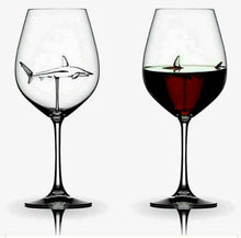 Carica l'immagine nel visualizzatore di Gallery, Original Shark Red Wine Glass