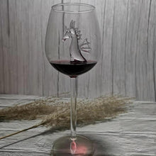 Carica l'immagine nel visualizzatore di Gallery, Original Shark Red Wine Glass