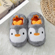 Carica l&#39;immagine nel visualizzatore di Gallery, Cute Penguin Kids Slippers Comfortable Cotton Shoes
