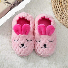 Carica l&#39;immagine nel visualizzatore di Gallery, Cute Penguin Kids Slippers Comfortable Cotton Shoes
