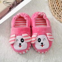 Carica l&#39;immagine nel visualizzatore di Gallery, Cute Penguin Kids Slippers Comfortable Cotton Shoes
