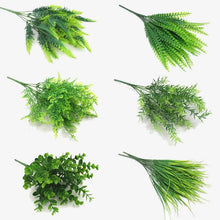Charger l&#39;image dans la galerie, Grass Plastic Ferns Green Leaves Fake Flower

