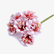 Load image into Gallery viewer, aisy flower bouquet artificial flower
