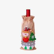 Carica l&#39;immagine nel visualizzatore di Gallery, Christmas Wine Bottle Cover
