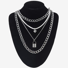 Laden Sie das Bild in den Galerie-Viewer.Layered Chain Necklace
