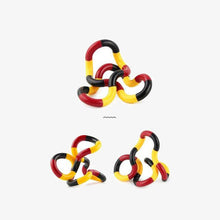 Carica l&#39;immagine nel visualizzatore di Gallery, Twist Adult Decompression Toy
