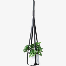 Carica l&#39;immagine nel visualizzatore di Gallery, PU Leather Plant Hanger Hanging Planter
