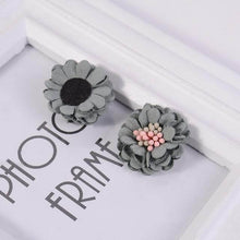 Load image into Gallery viewer, flower Silk Fake Artificial flowers head
